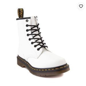 Women’s white/black Dr. Martens (worn once EUC)